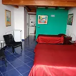 Bed& Breakfast Maredomus Vendégház Milazzo