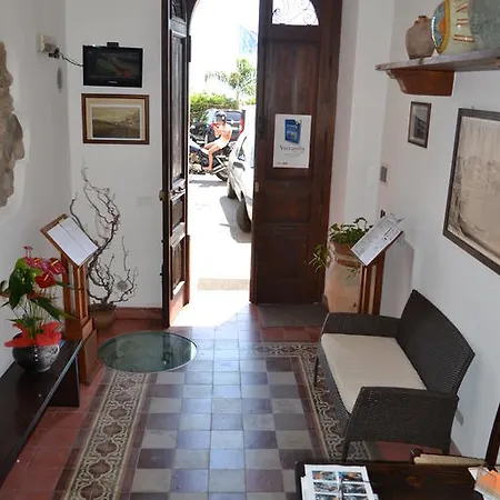 Pensionat Bed& Breakfast Maredomus