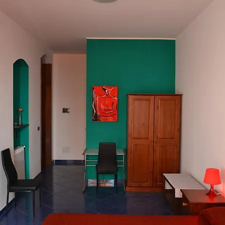 Pensionat Bed& Breakfast Maredomus Milazzo