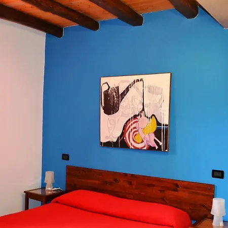 Bed& Breakfast Maredomus 招待所 3*